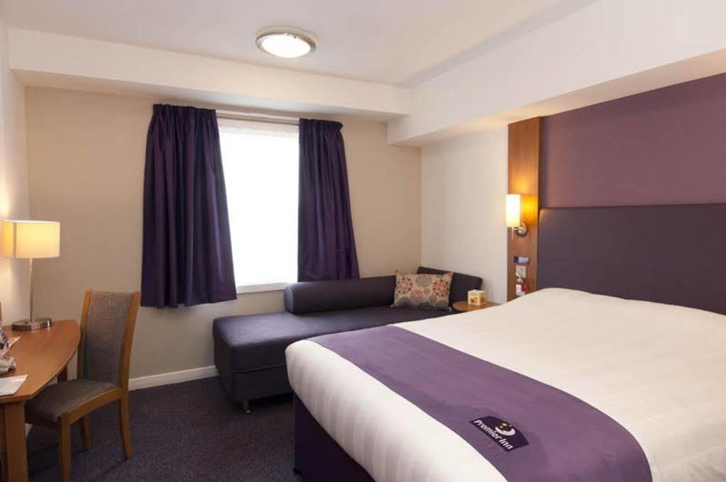 Premier Inn South Mimms/Potters Bar Hotel Exterior foto